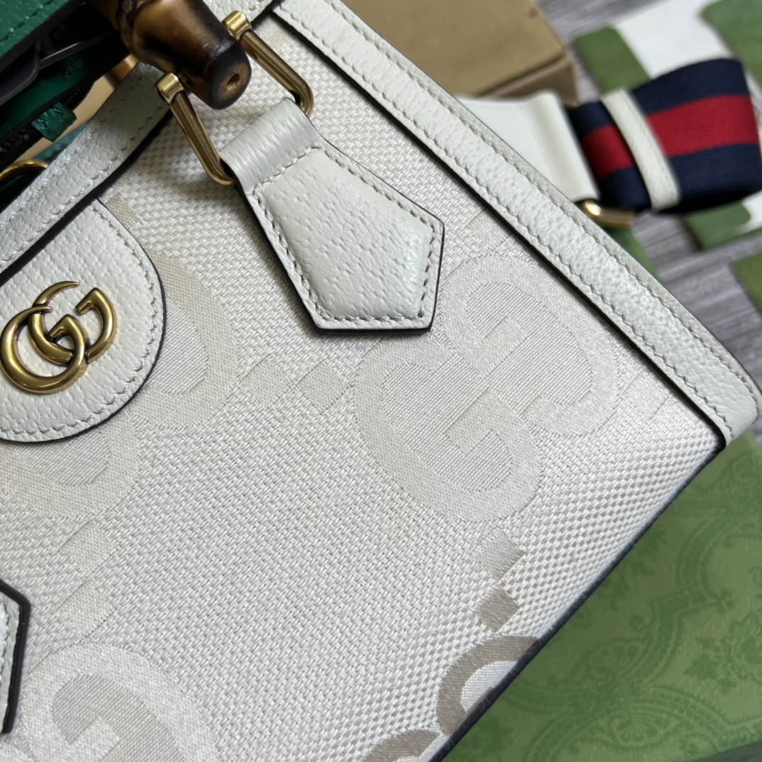 Gucci Satchel Bags